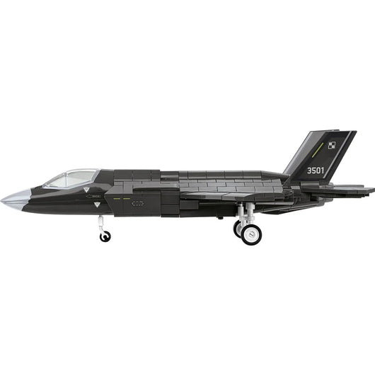 F-35A Lightning II "Husarz" Fighter Jet: COBI Set #5904