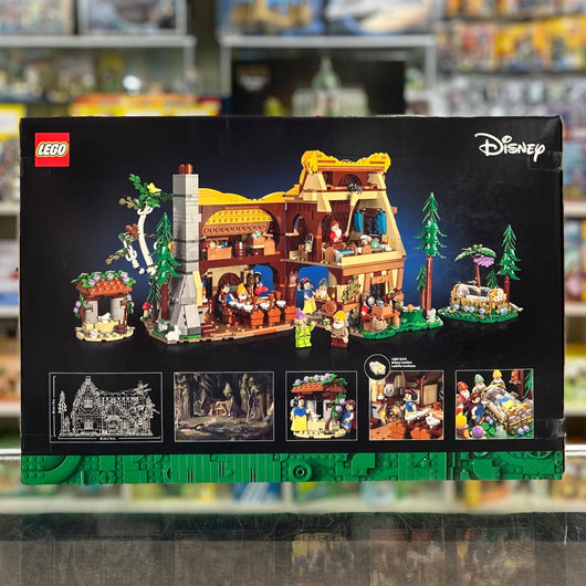 Snow White and the Seven Dwarfs' Cottage, 43242 - Disney Set