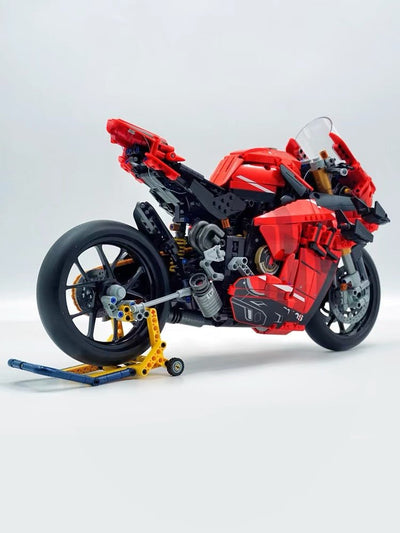 High-Performance Superbike Concept – Red