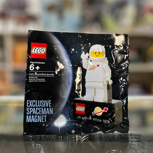 Magnet Set, Minifigure Classic Space White Figure - with '...in space since 1978' Base, 2855028 - Space Set
