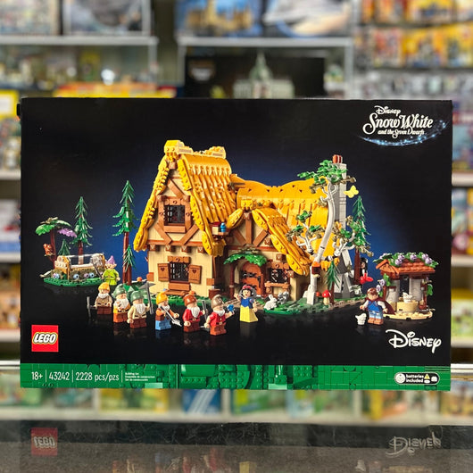 Snow White and the Seven Dwarfs' Cottage, 43242 - Disney Set
